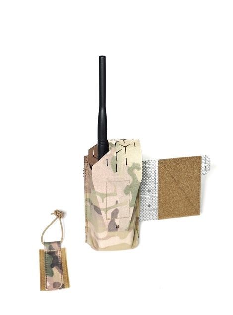 Комплект підсумок під рацію з жорсткою панеллю Tegris, Motorola, система MOLLE,  EAST GEAR, MultiCam 6100071 фото